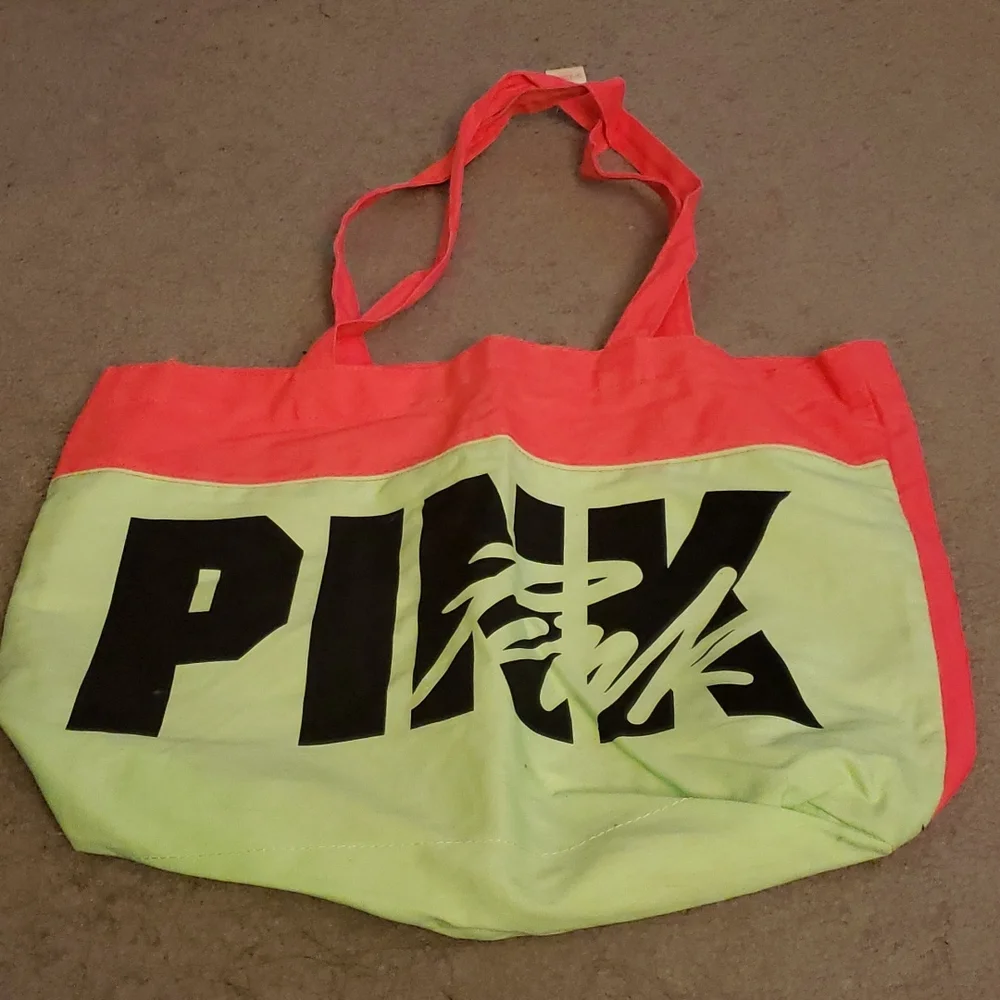 VS Pink Rare Retro 2 Tone Tote and Towel SET